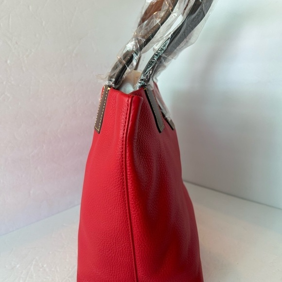 Dooney & Bourke NWT Red Pebble Leather Large Tote - Picture 11 of 13